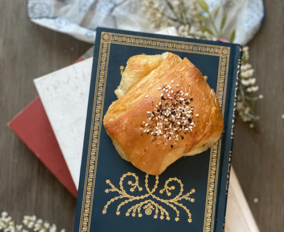 Ready in minutes — Your staff just reheats straight from the freezer, up to 10 minutes, for a perfectly fresh pastry. Ready in minutes — Your staff just reheats straight from the freezer, up to 10 minutes, for a perfectly fresh pastry.